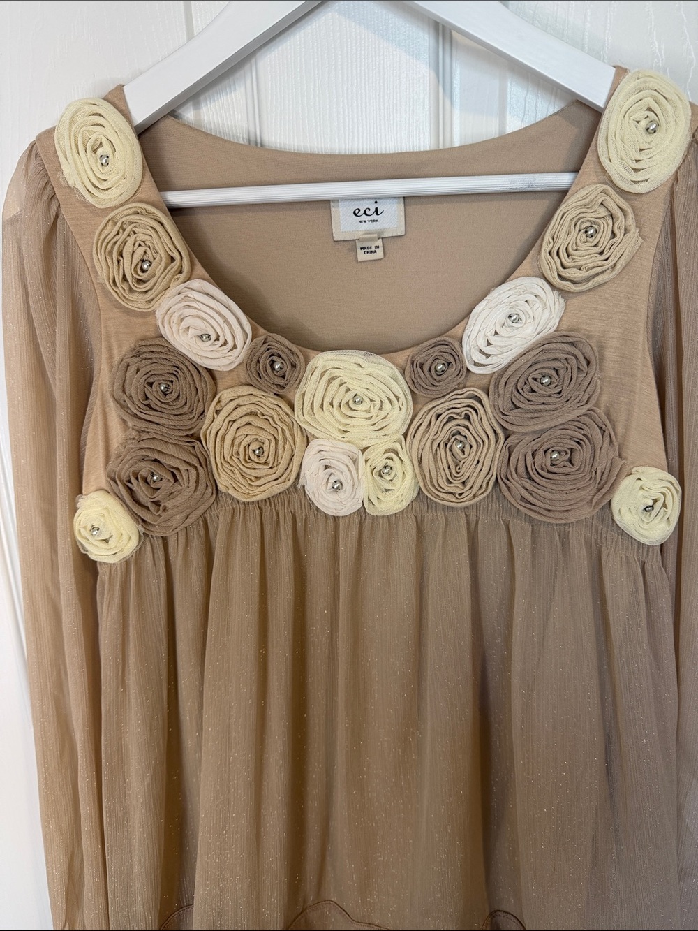 ECI New York Beige 3D Floral Rosette Babydoll Blouse Vintage Y2K boho size M - Picture 6 of 11